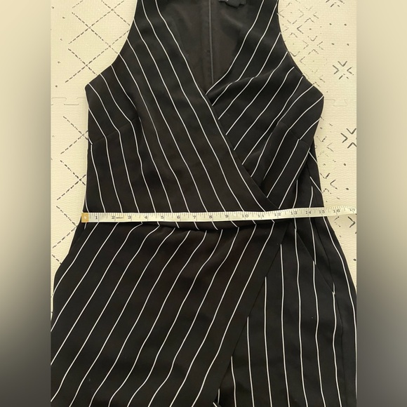 WHBM Black & White Striped Wrap Romper size 4 - Picture 14 of 14